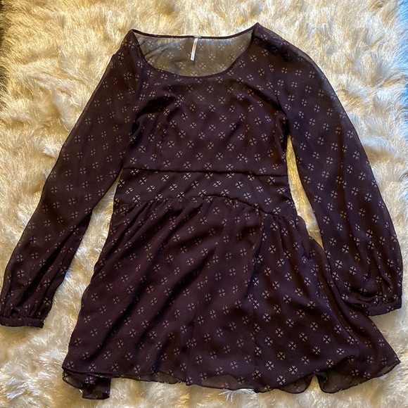Free People Maroon Chiffon Long Sleeve Fit & Flare Dress size Medium - Picture 8 of 16